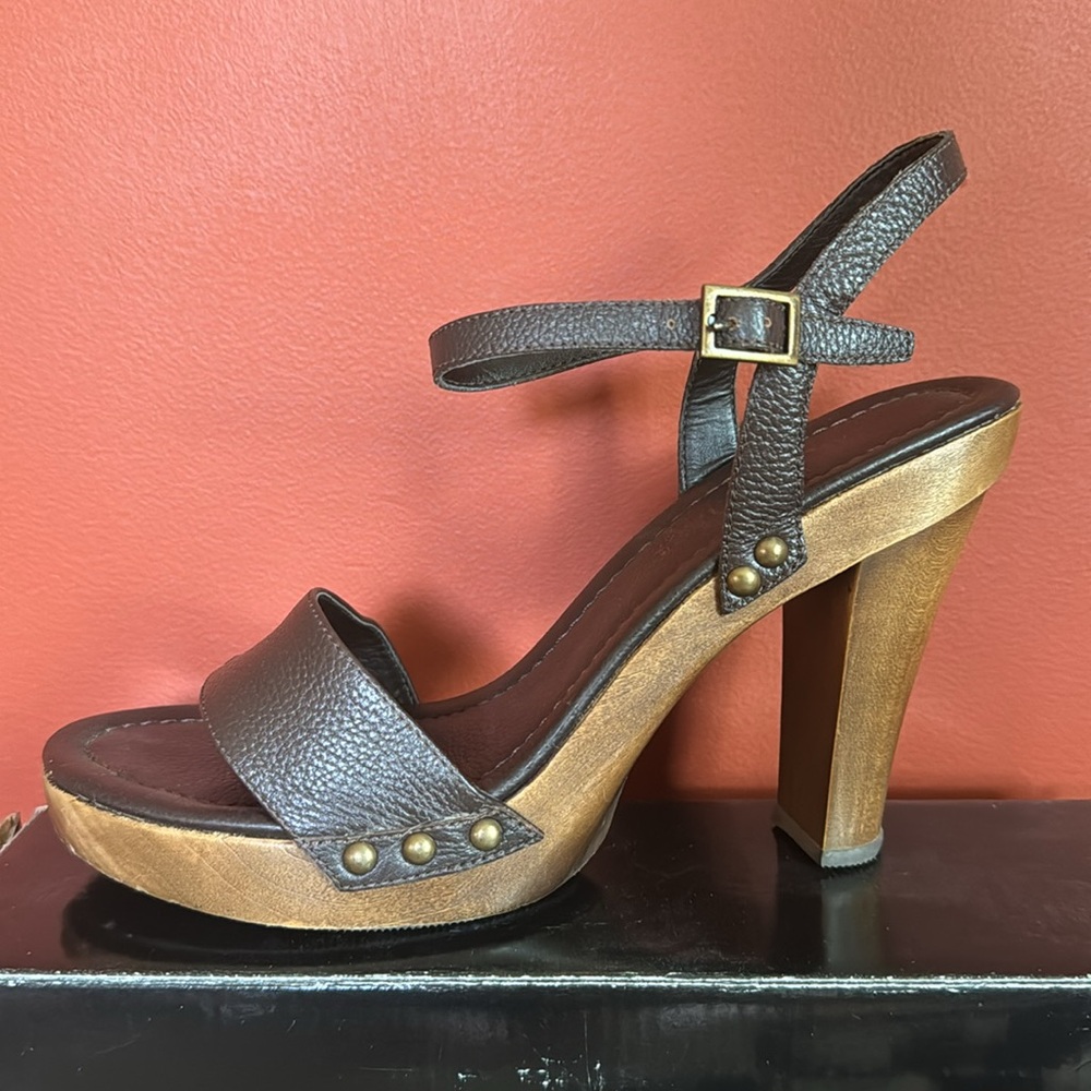 VINTAGE COLIN STUART HEELS